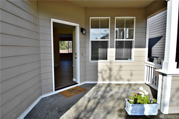 Property Photo: 6224 Rebecca Ave SE WA 98092