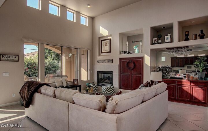 Property Photo: 8633 E Krail Street AZ 85250