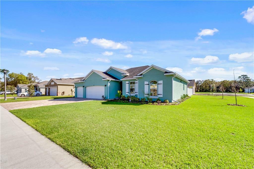 Property Photo:  509 Bird Song Court  FL 32720 