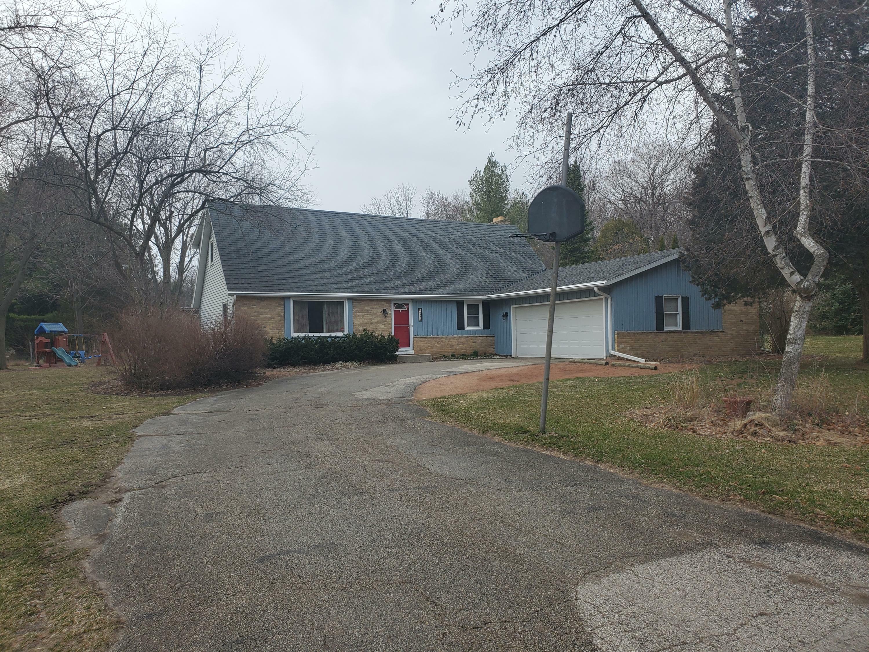 Property Photo:  W377n6331 Brookhill Rd  WI 53066 