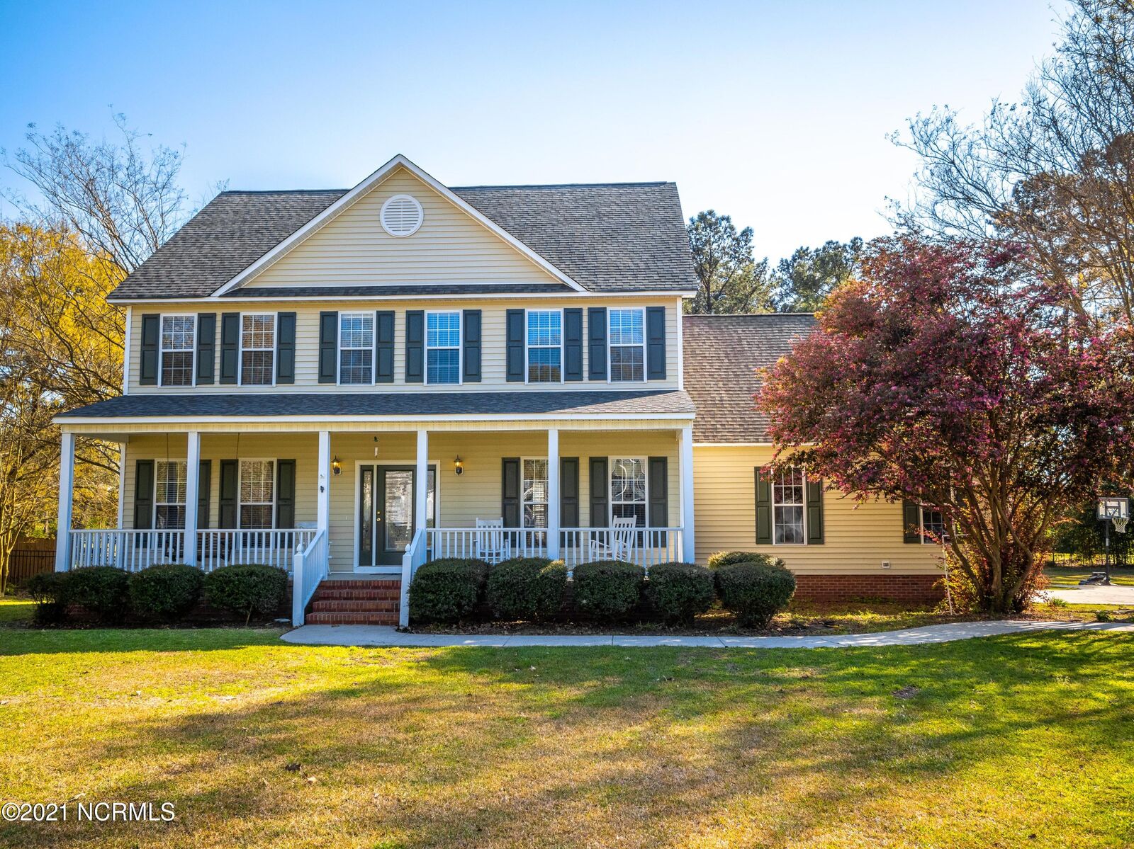 Property Photo: 637 Par Drive NC 28540