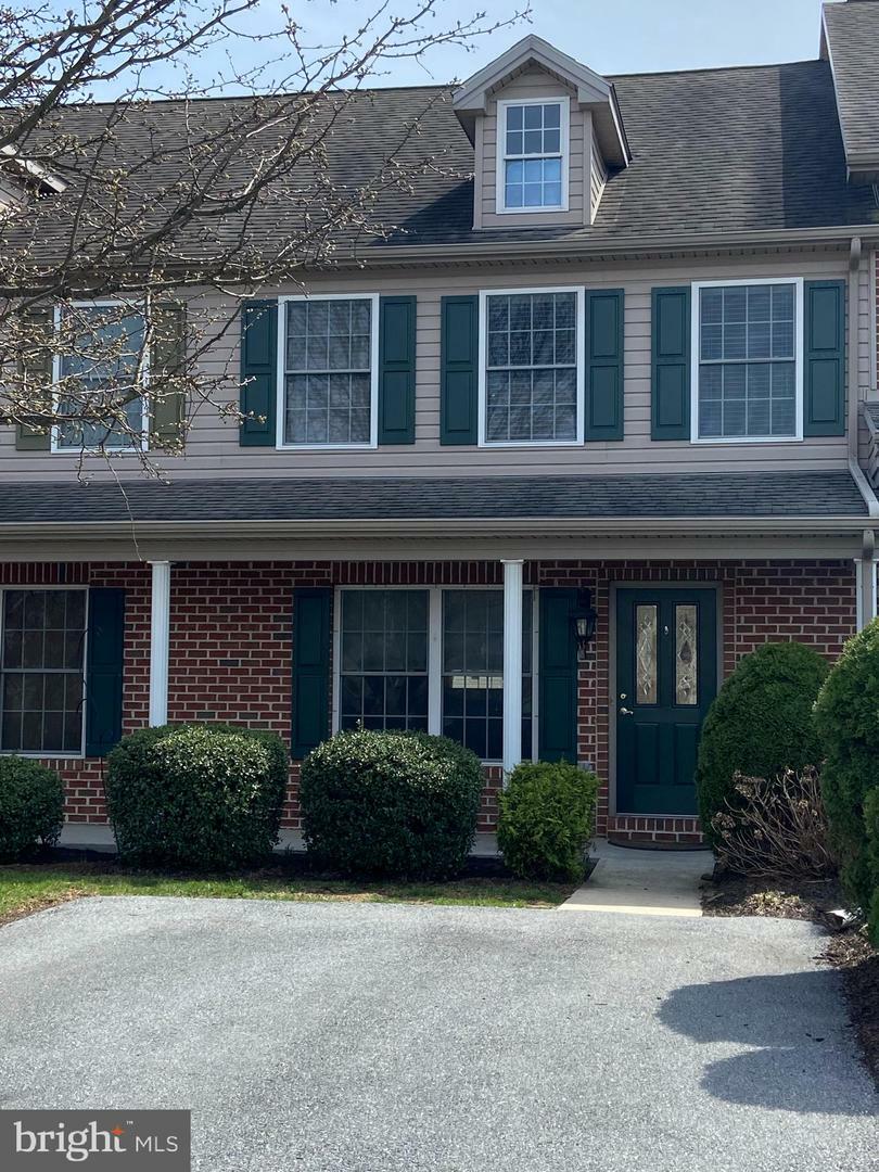 Property Photo: 109 Brynfield Way PA 17112