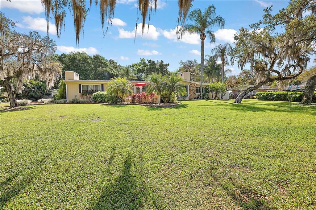 Property Photo:  9511 Silver Lake Drive  FL 34788 