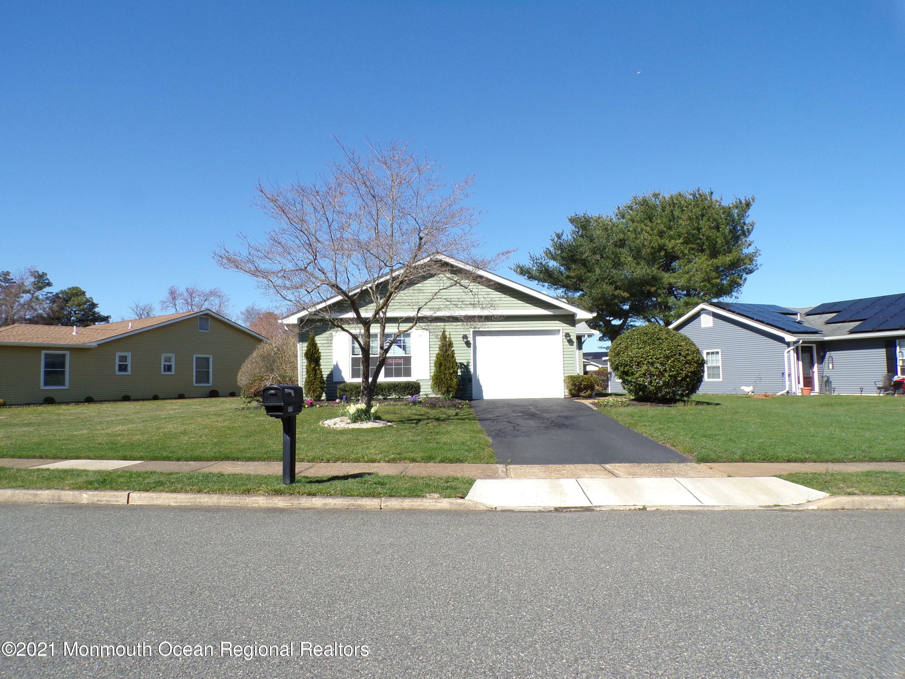 Property Photo:  117 Everest Drive S  NJ 08724 