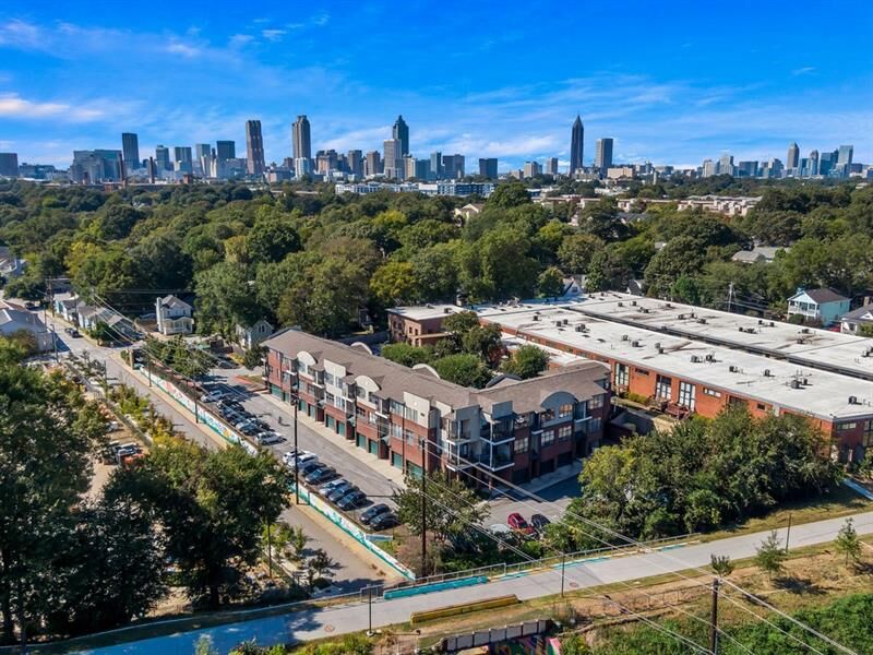 Property Photo: 174 Chester Avenue 54 GA 30316