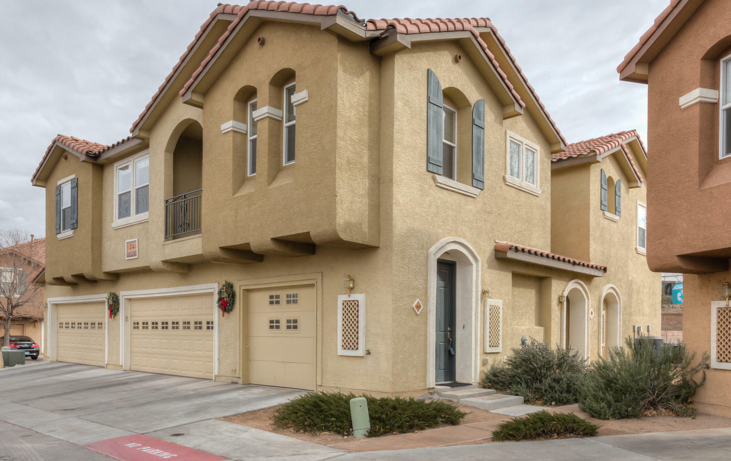 Property Photo: 601 Menaul Boulevard NE Unit 2401 NM 87107