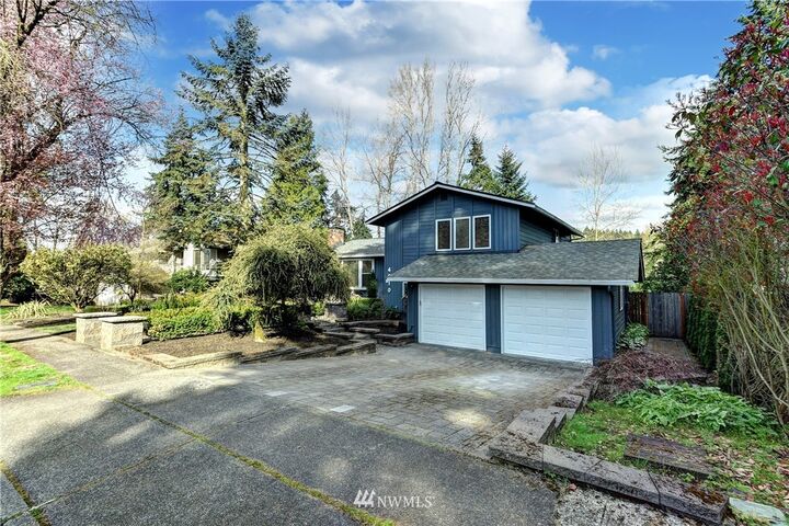 Property Photo: 4910 114th Avenue NE WA 98033