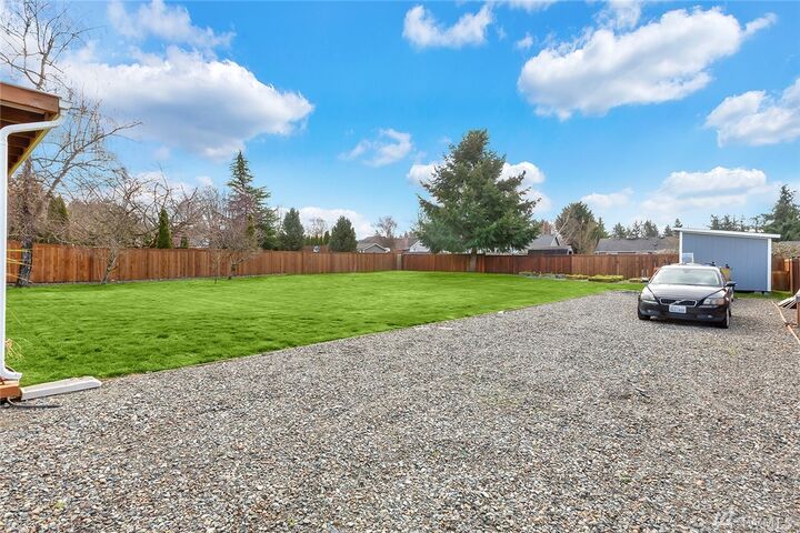 Property Photo: 23110 113th St E WA 98321