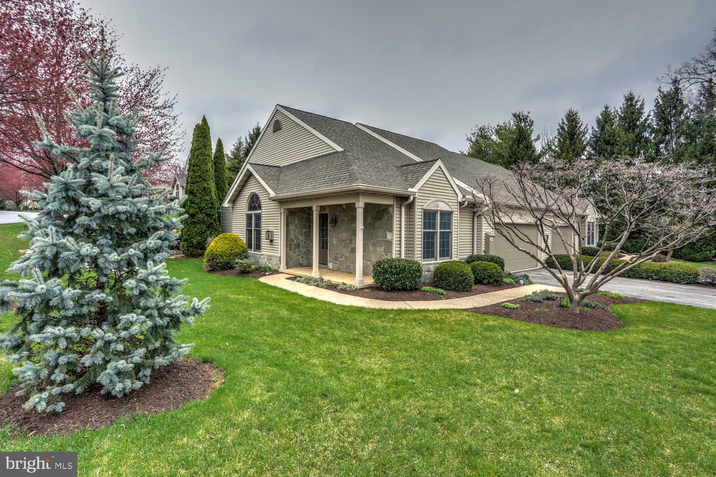 Property Photo: 85 Deer Ford Drive PA 17601