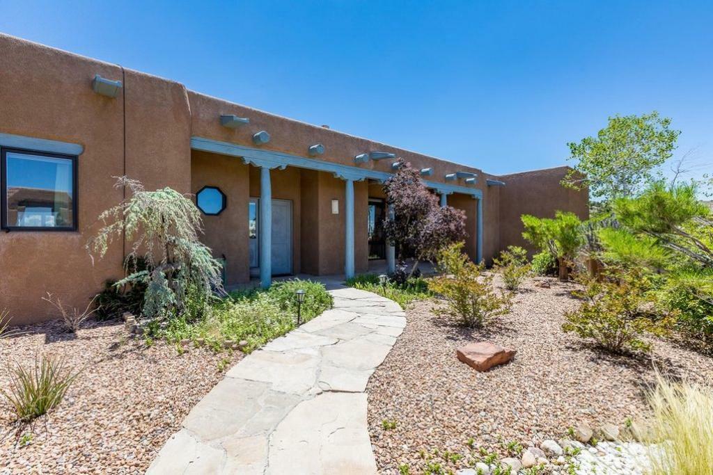 Property Photo:  8 Calle Cienega  NM 87043 