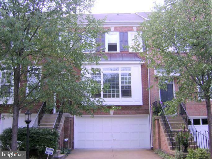 Property Photo:  1967 Logan Manor Drive  VA 20190 