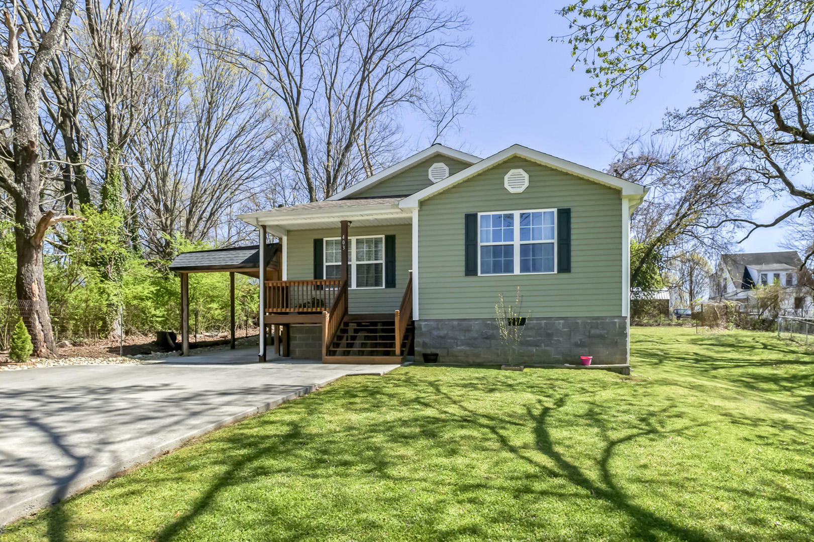 Property Photo:  403 Taylor St  TN 37303 