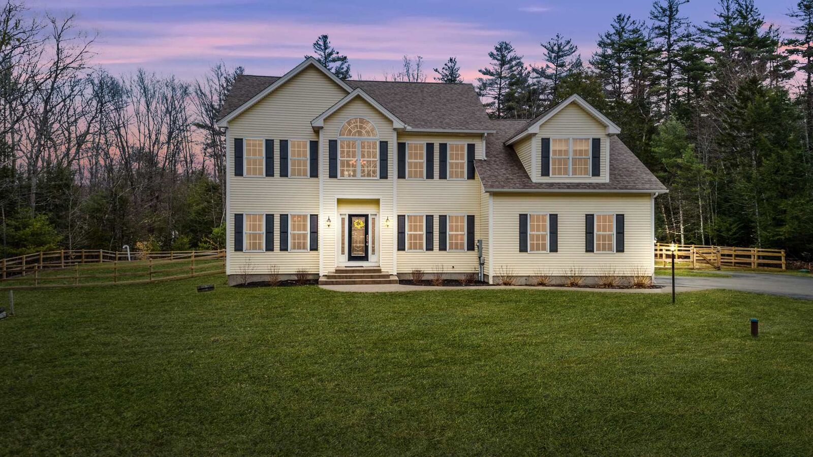 Property Photo:  26 Treadwell Lane  NH 03458 