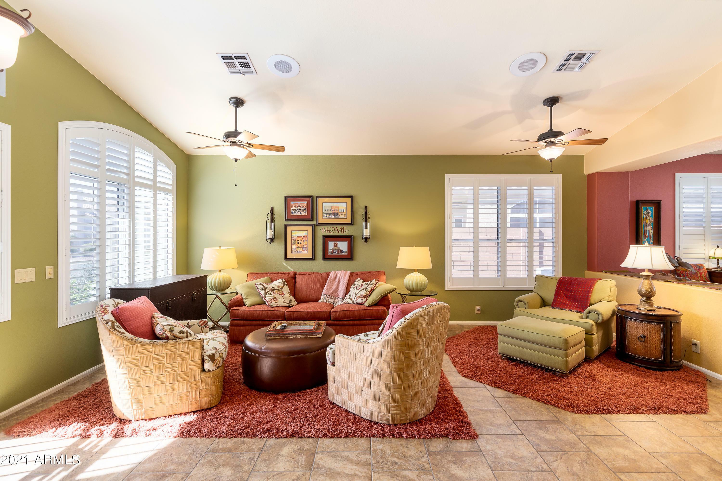 Property Photo: 5952 W Irma Lane AZ 85308