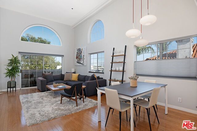 3743  S Canfield Ave 301  Los Angeles CA 90034 photo
