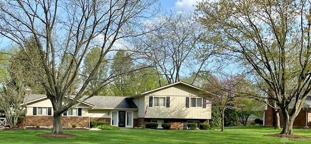 Property Photo: 864 Rockcreek Drive OH 45458