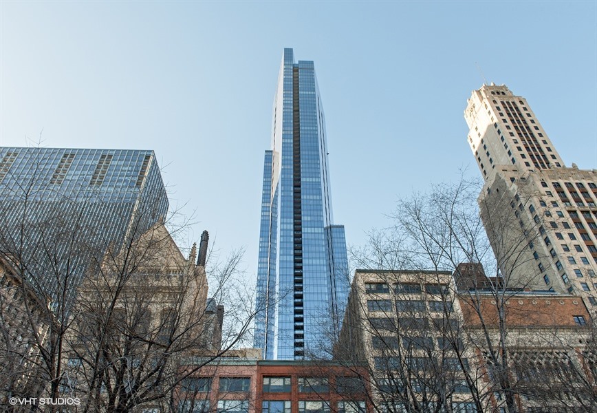 Property Photo: 60 E Monroe Street 2506 IL 60603