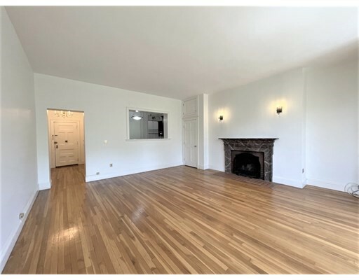 Property Photo: 239 Commonwealth Ave 51 MA 02116