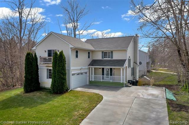 Property Photo: 1216 Paul Blvd MI 48362