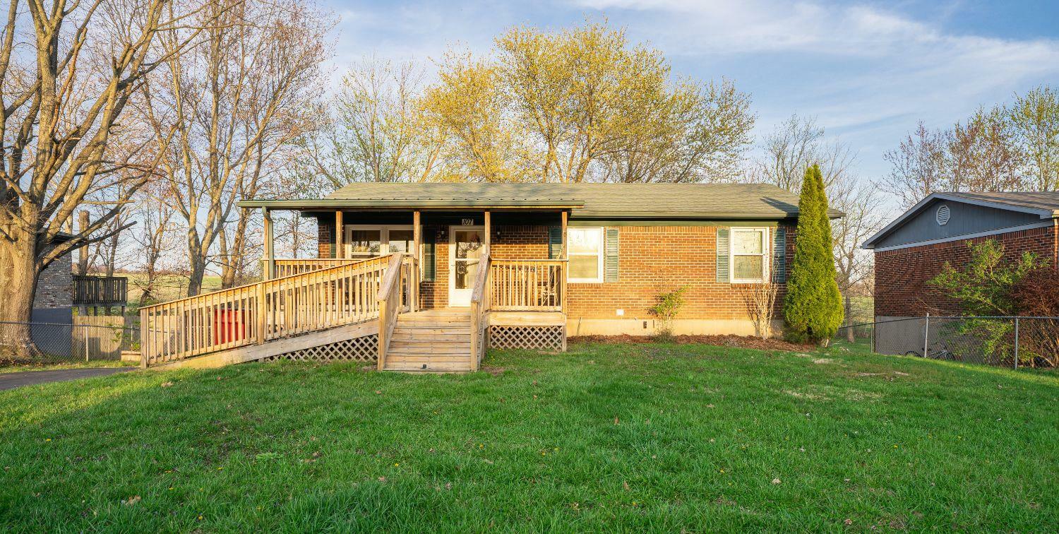 Property Photo:  107 Lynnwood  KY 40601 