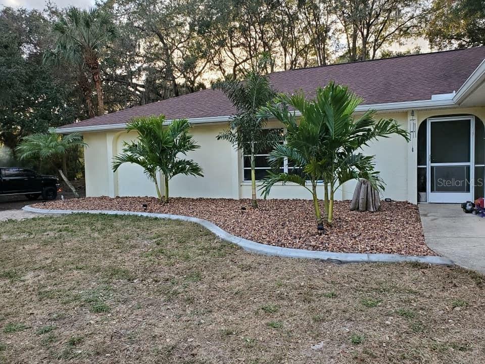 Property Photo:  2109 Topaz Street  FL 33948 