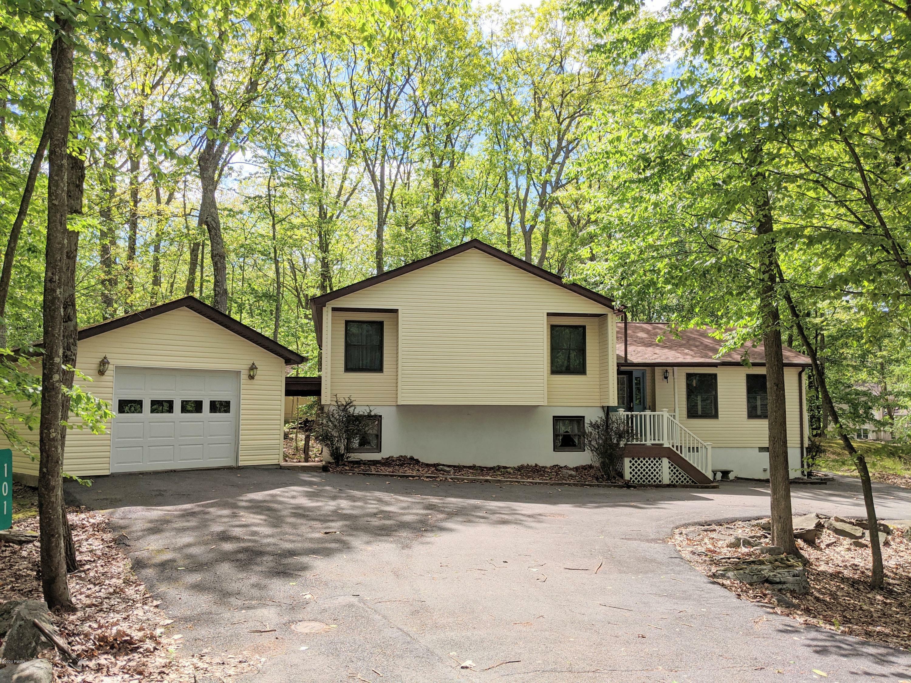 Property Photo:  101 Blueshelf Lane  PA 18428 