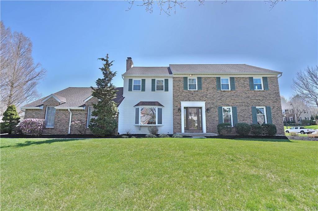 Property Photo:  4970 Briarwood Drive  PA 18062 