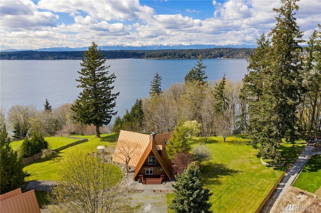 Property Photo:  9203 96th St NW  WA 98332 