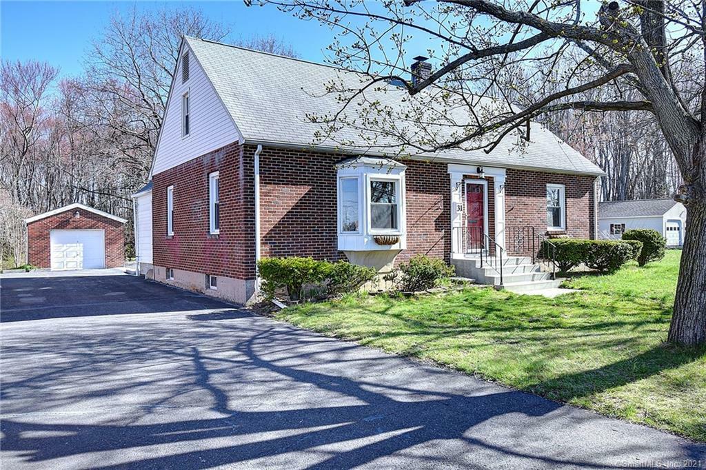 Property Photo:  31 Elm Street  CT 06082 