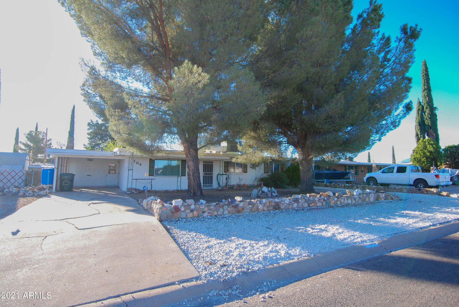 Property Photo: 164 E Kayetan Drive AZ 85635
