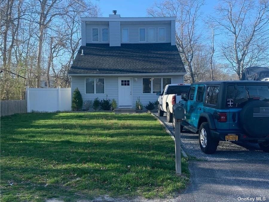 Property Photo:  5 Cedarwood Drive  NY 11967 