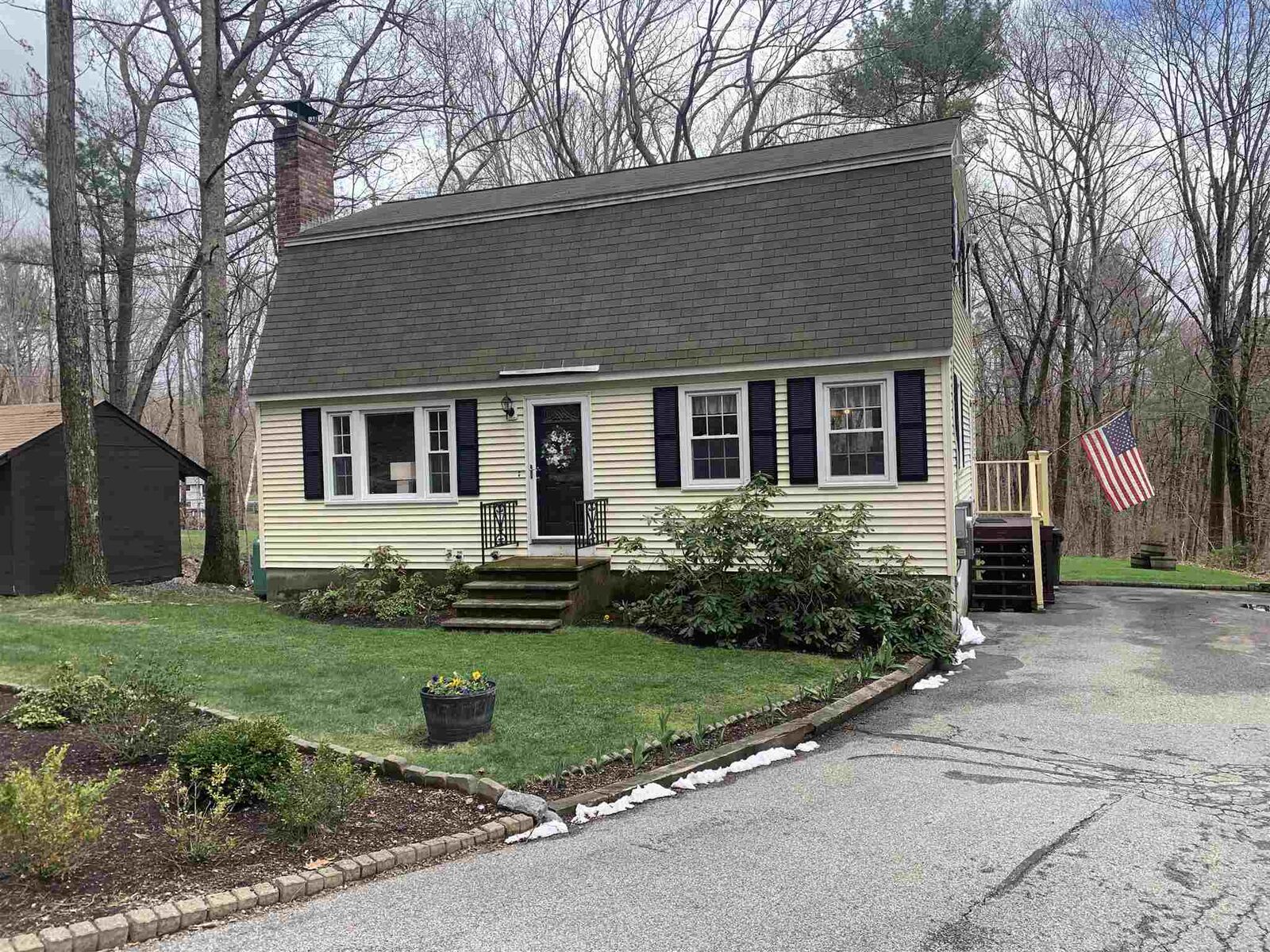 Property Photo: 152 High Range Road NH 03053