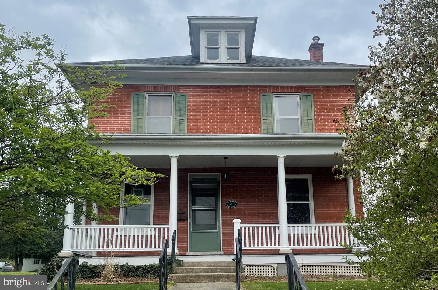 Property Photo: 61 W Frederick Street PA 17551