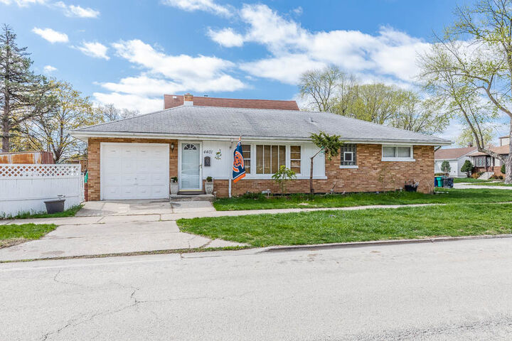 4401 Clinton Avenue  Stickney IL 60402 photo