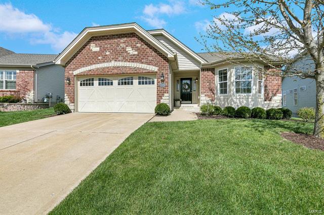 Property Photo:  48 Burgundy Place Drive   63368 