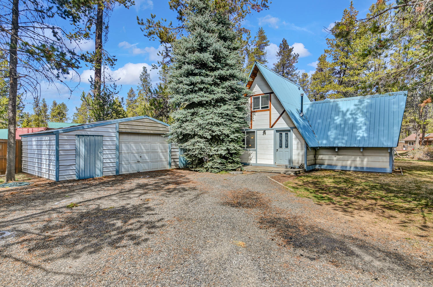 Property Photo:  16884 S Century Drive  OR 97707 