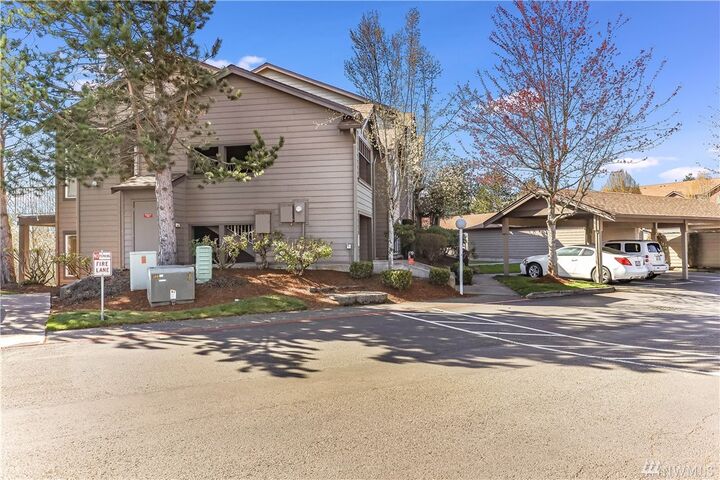 Property Photo:  10825 SE 200th St C101  WA 98031 