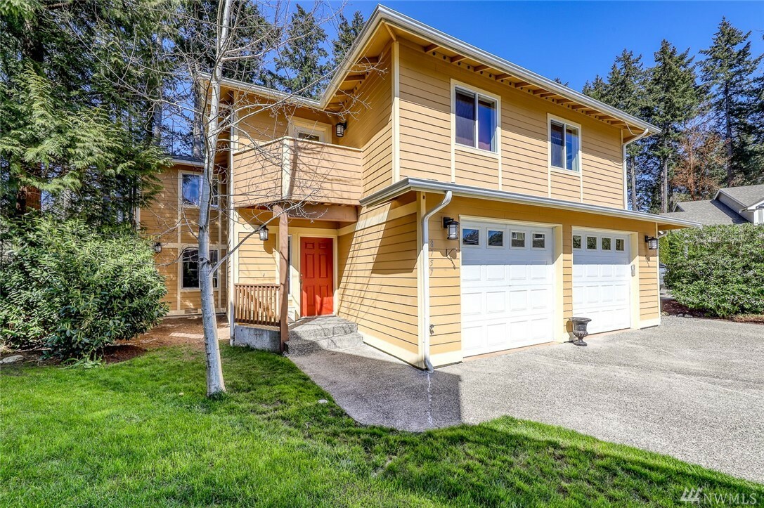 Property Photo: 8757 Rosario Place NW WA 98110