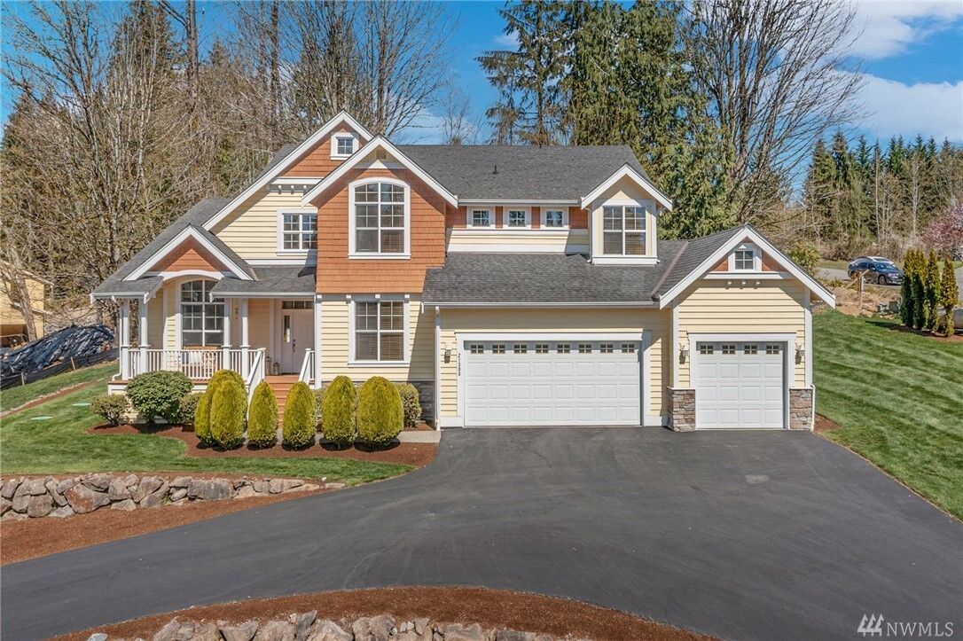 Property Photo:  21305 82nd Place SE  WA 98290 