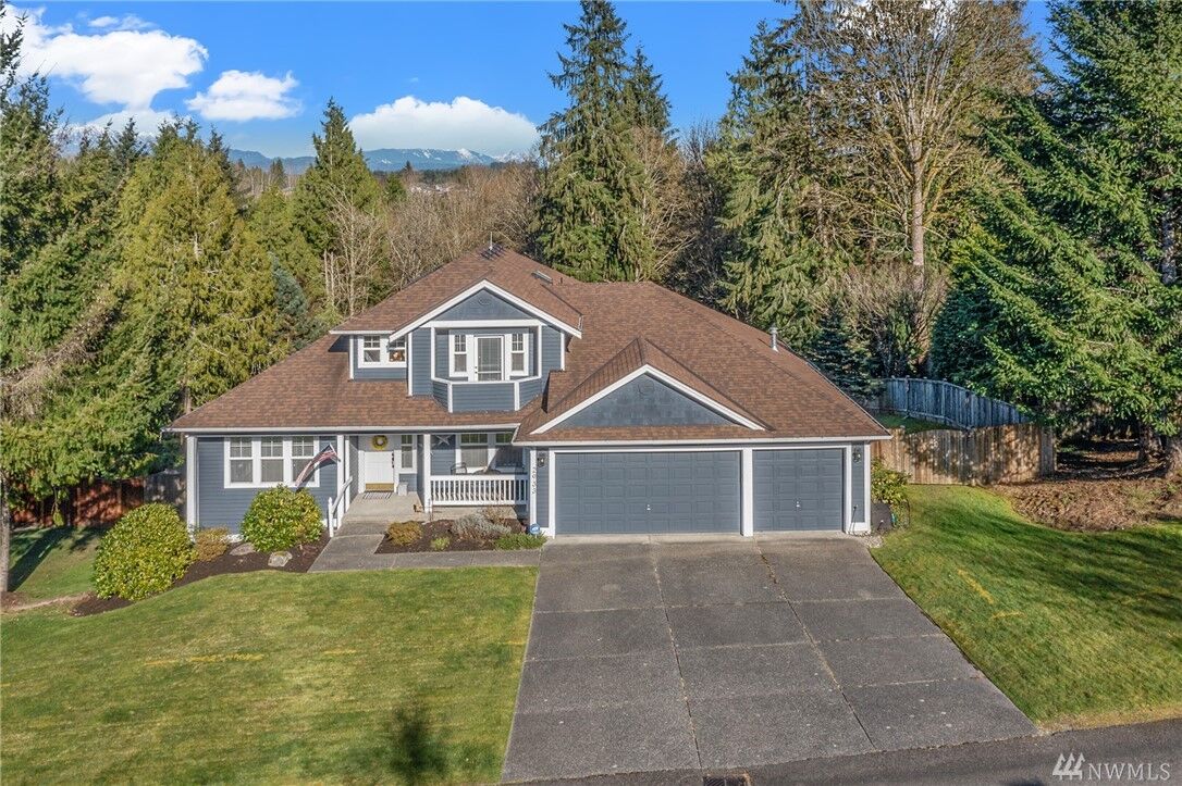 Property Photo:  2933 114th Ave SE  WA 98258 