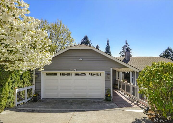 11121 NE 37th Ct  Bellevue WA 98004 photo