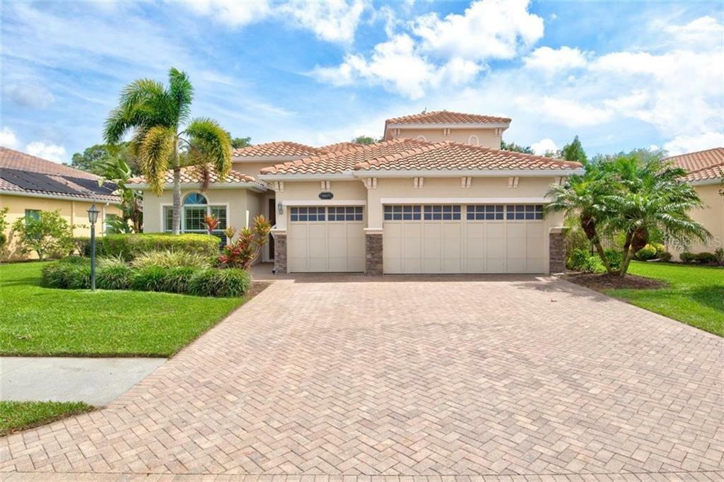 Property Photo:  5601 Rock Dove Drive  FL 34241 