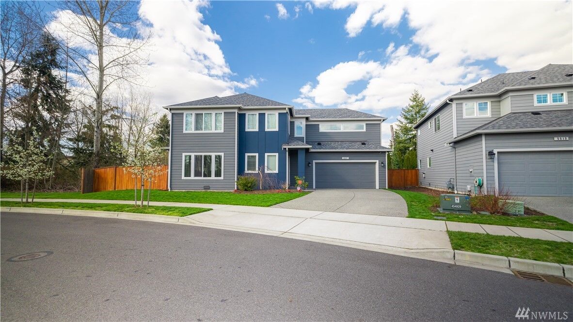 Property Photo:  5507 103rd Place NE  WA 98270 