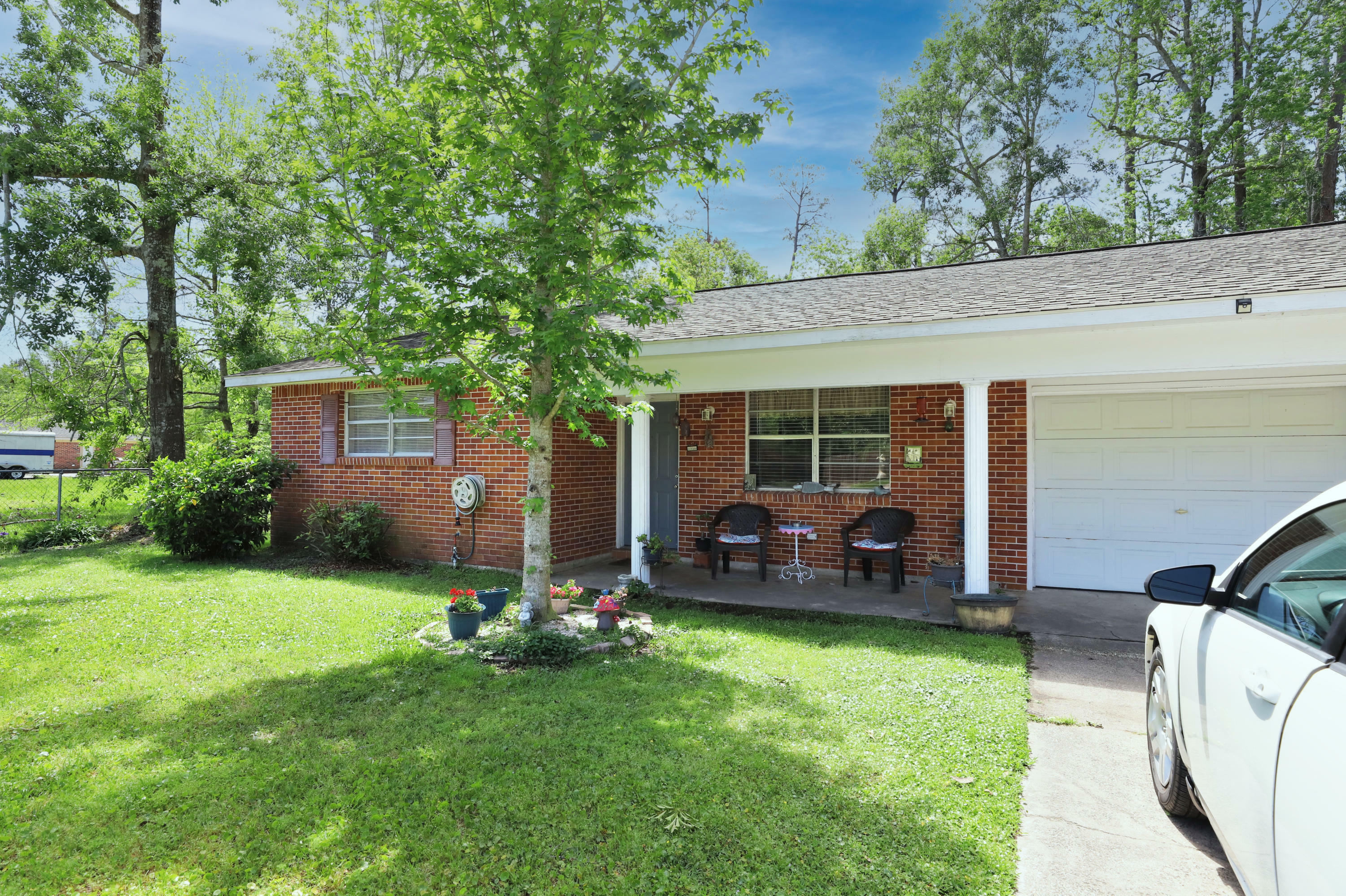 Property Photo: 1537 Waveland Avenue MS 39576