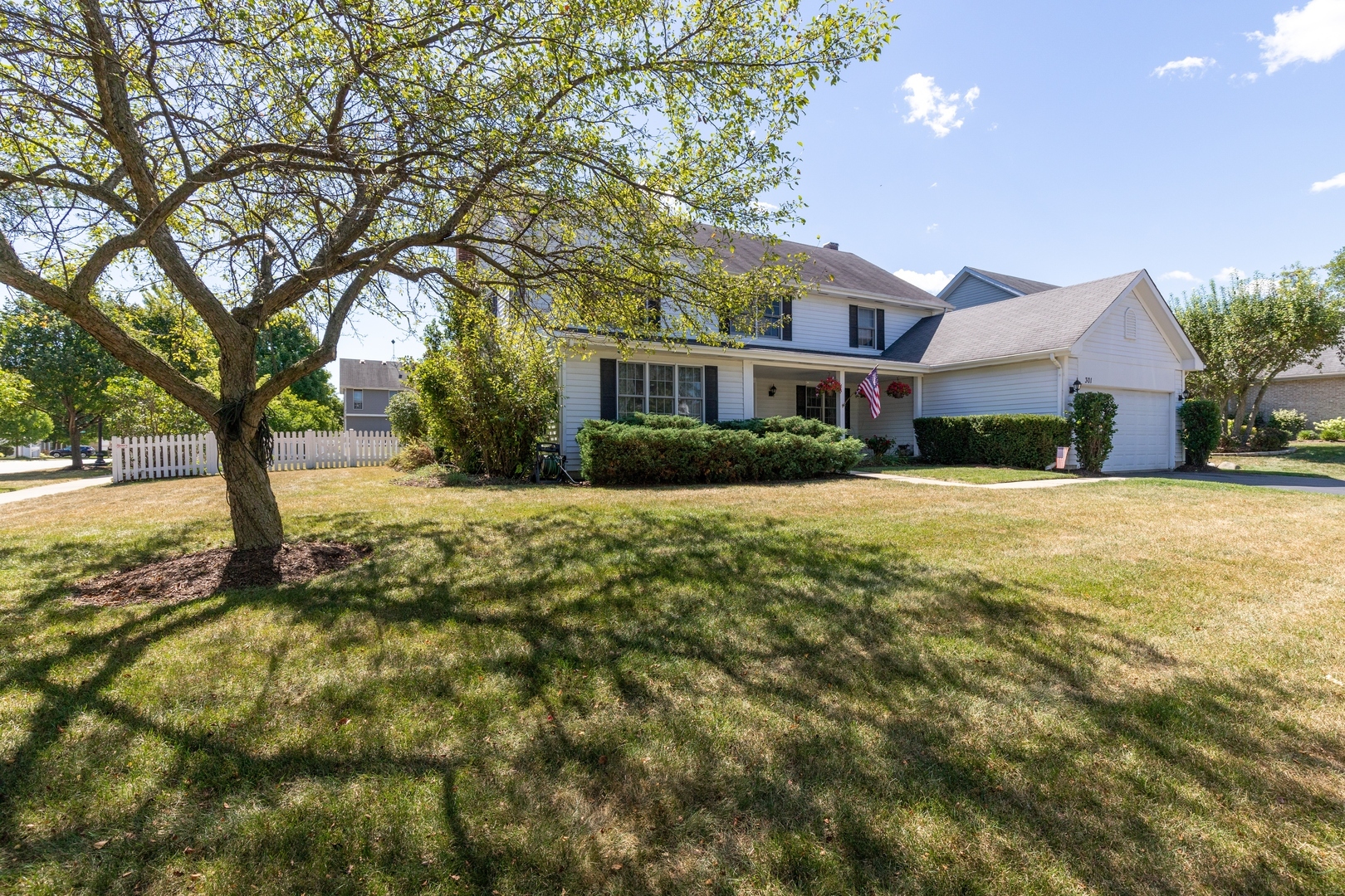 Property Photo:  301 Sutcliffe Circle  IL 60061 