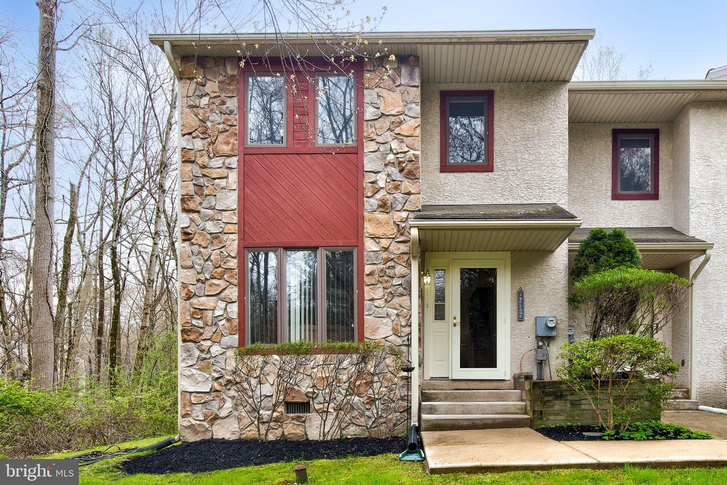 Property Photo: 330 Westbriar Drive PA 19063