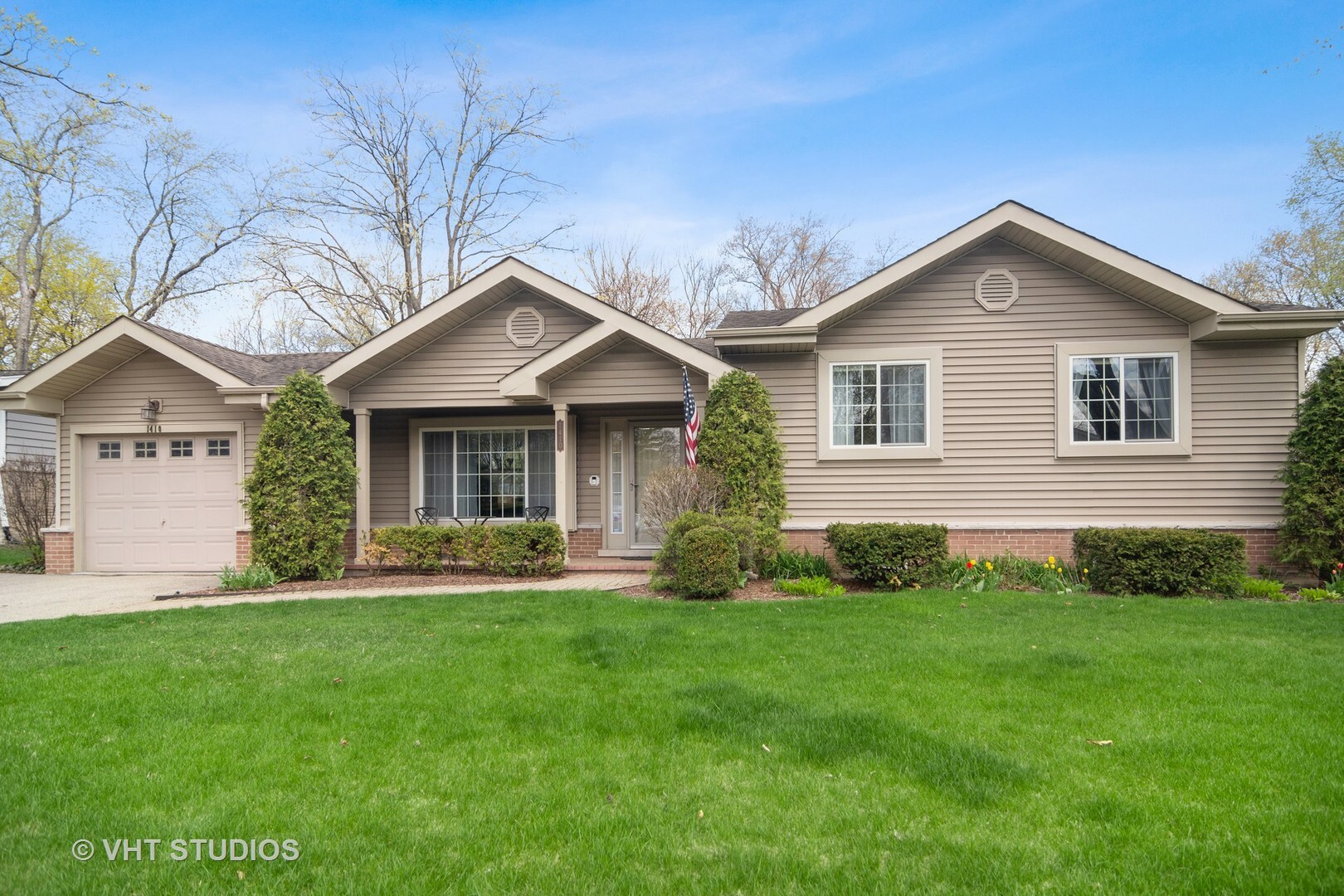 1410 Bayberry Lane  Deerfield IL 60015 photo