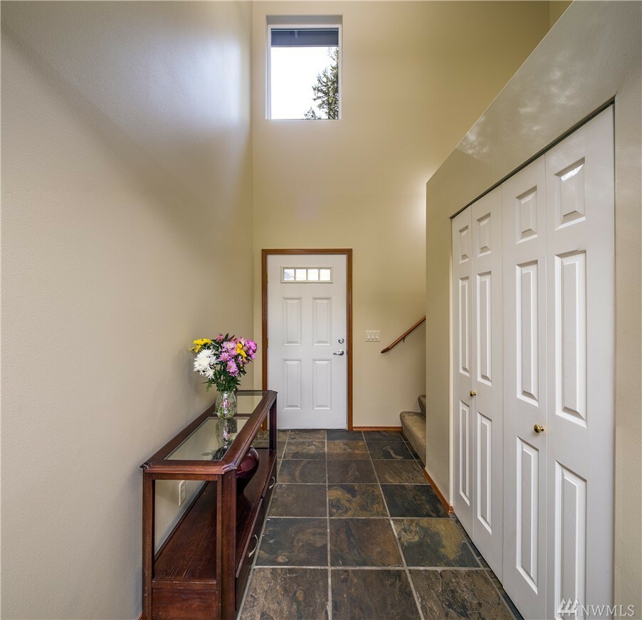 Property Photo:  4 Little Palomino Ct  WA 98229 