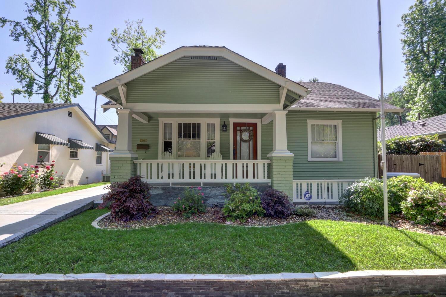 Property Photo: 1865 41st Street CA 95819
