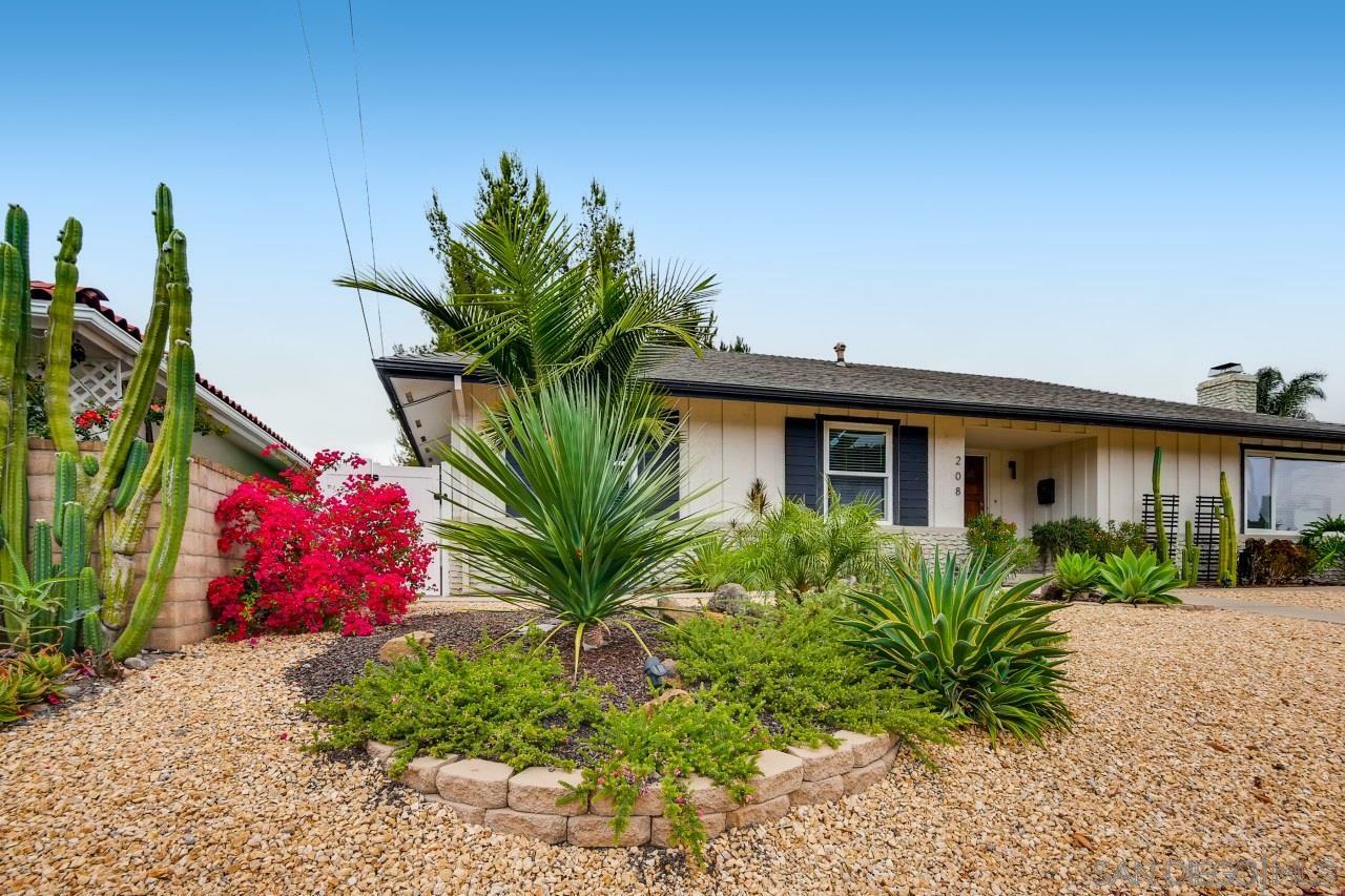 Property Photo:  208 Cottonpatch Way  CA 92020 